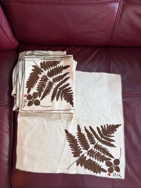 Vera Neumann cream and brown fern print set of 8 napkins.